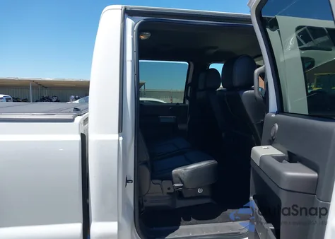 2016 Ford F-250 Lariat z USA, uszkodzony, nr VIN 1FT7W2BT7GEC60537